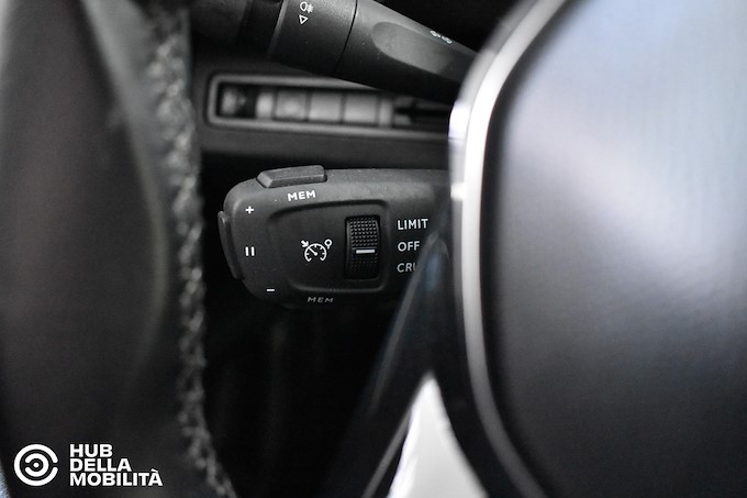PEUGEOT 5008 PureTech Turbo 130 S&S Allure Pack